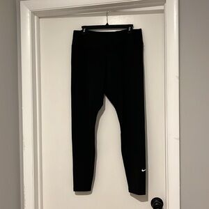 Nike Dri-fit Women’s XL leggings